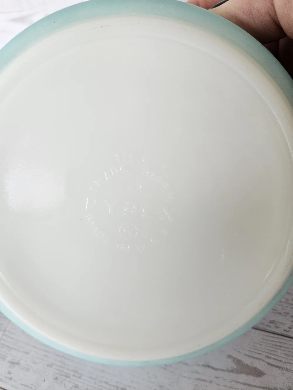 VINTAGE PYREX AMISH BUTTERPRINT